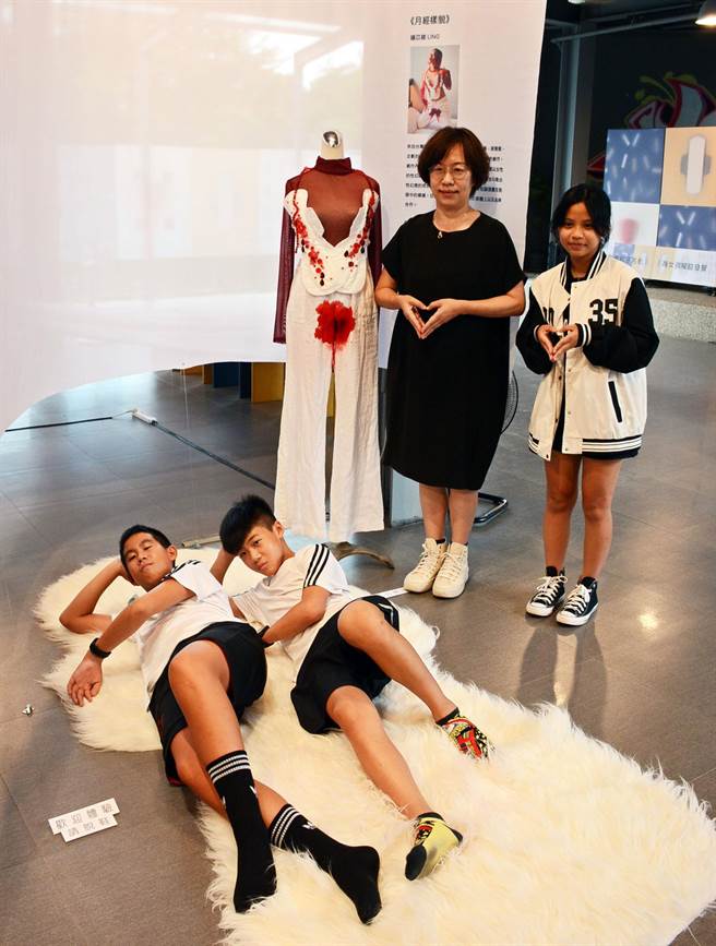 屏东首次由男生儿少代表倡议月经平权，盼藉此打造性别友善环境。（林和生摄）