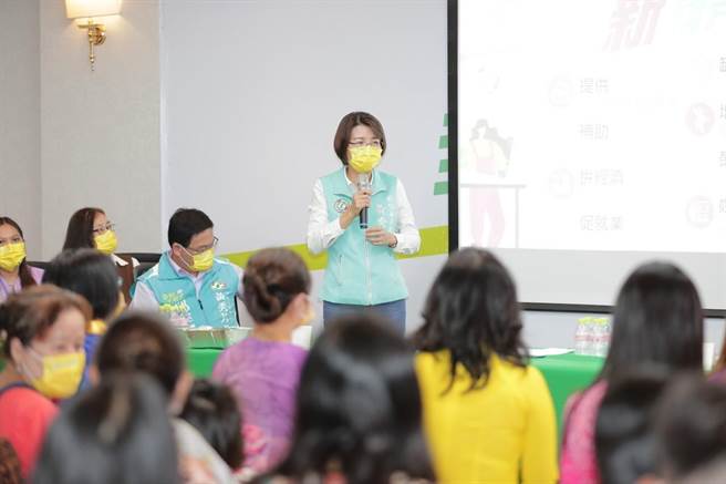 黃秀芳表示，未來將建構「以家庭為中心」的服務模式，從就業、文化、二代培力等方向，為新住民們爭取更多的福利。(黃秀芳提供／吳建輝彰化傳真)