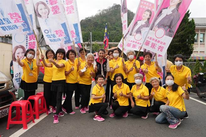 國民黨南投縣長參選人許淑華，成立魚池鄉聯合競選總部。（許淑華服務處提供／廖志晃南投傳真）