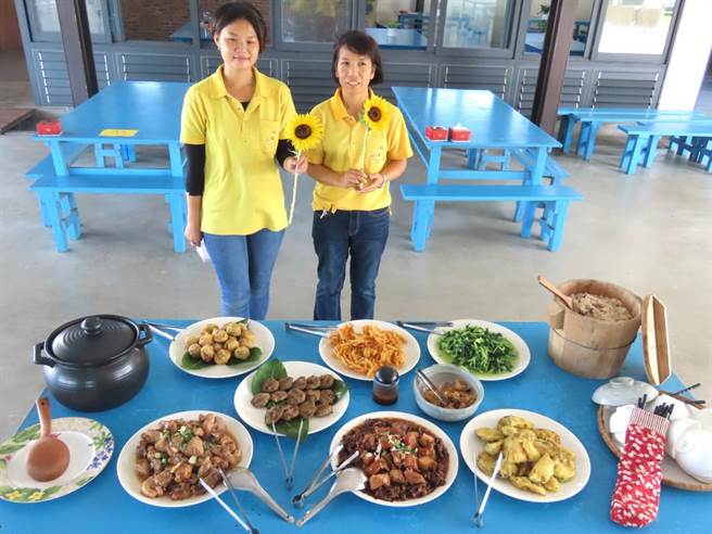 大手拉小手diy玩台中1日游，享用好吃可口的农家午餐。（业者提供／陈淑娥台中传真）
