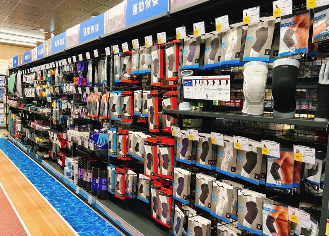 全聯首波以門市面積較大的2家門市：台北南港旗艦店、台中潭子中山店測試設立專區。（全聯提供）