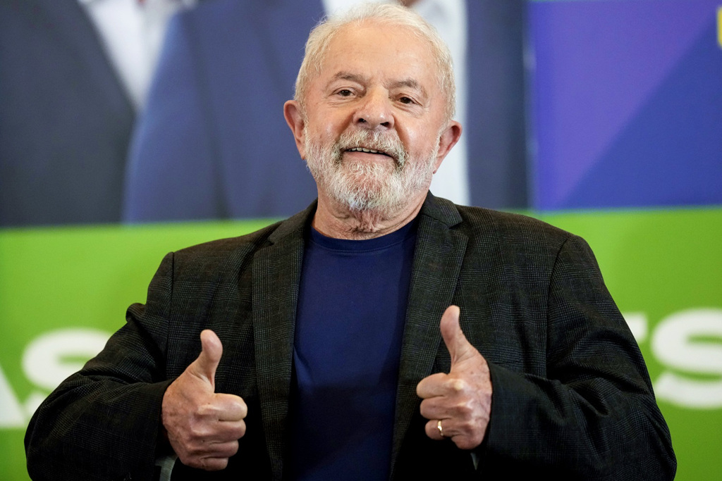 巴西左翼前总统鲁拉（Luiz Inácio Lula da Silva）将与现任总统波索纳洛在总统大选第2轮投票中对决。（资料照／美联社）(photo:ChinaTimes)