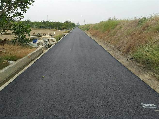 近4年來，台南市政府農業局在非重劃區挹注經費達12.48億元，完成總長400公里的農路修繕。（台南市政府提供／張毓翎台南傳真）