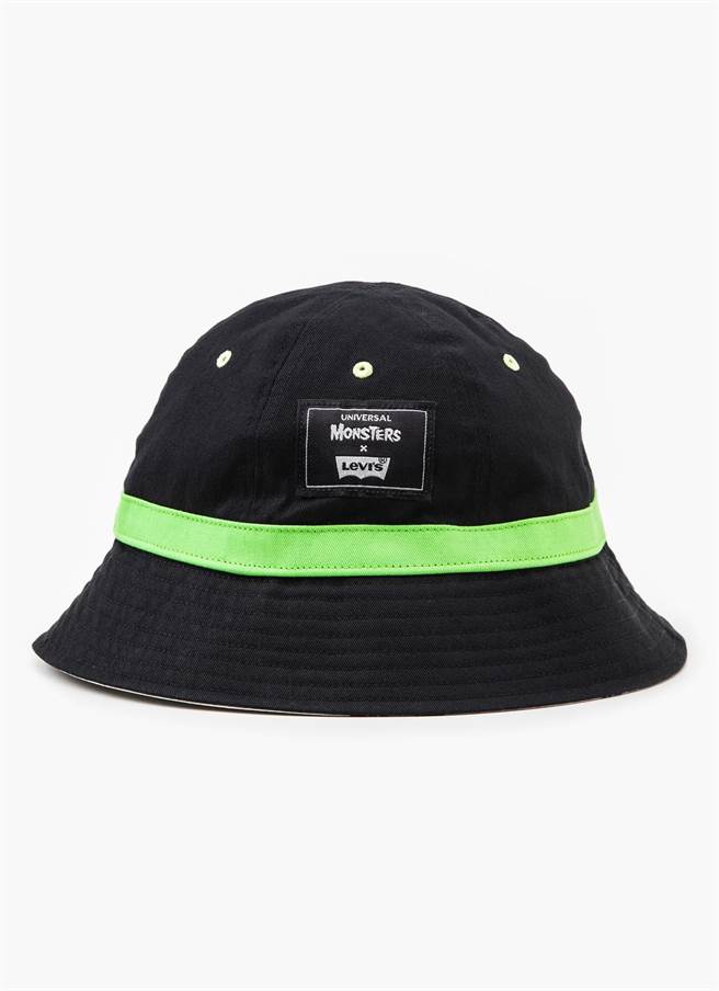 Universal Monsters x Levi’s双面渔夫帽，1690元。（Levi’s提供）