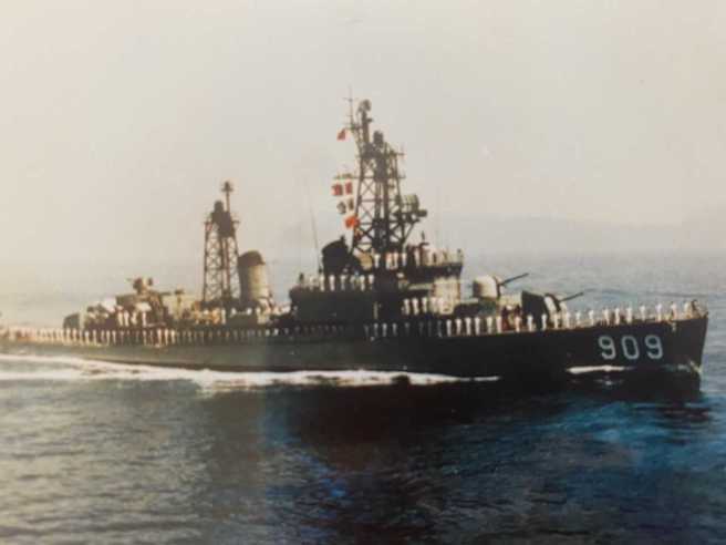 庆阳舰行「站𦨭」之礼（照片：作者刘良升供）