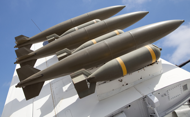 有一名乌克兰年轻女性拍到飞弹轰炸的画面。（示意图／shutterstock）