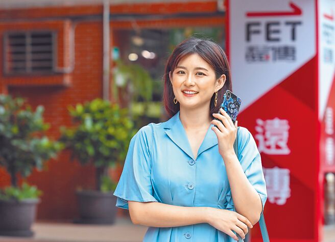 搶攻疫後出國潮，電信三雄競推漫遊上網方案，最低下殺百元有找。（本報資料照片）