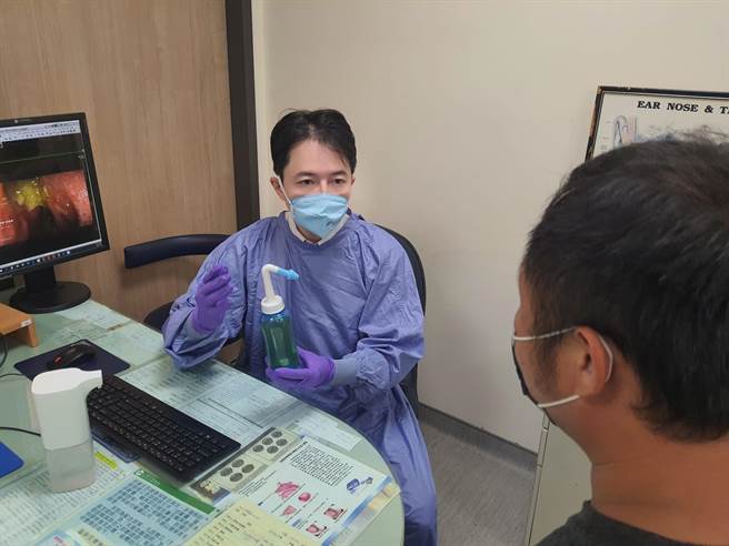 46岁陈男长期受鼻窦炎症状困扰，日前赴大里仁爱医院就医，经草本洗鼻疗法，有效改善症状、少再復发。（大里仁爱医院提供／潘虹恩台中传真）