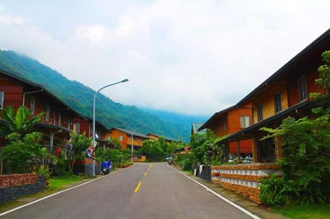 ▲民眾可就近至「臺版普羅旺斯」禮納里部落巡禮。　圖：茂林國家風景區管理處／提供

