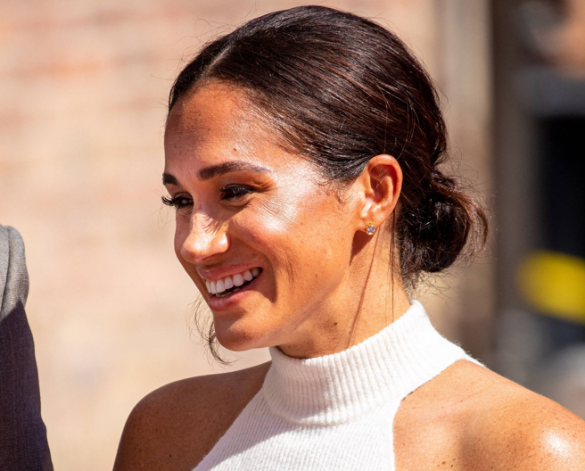 萨塞克斯公爵夫人梅根9月6日在德国杜塞道夫（Dusseldorf）出席2023年「不屈不挠」运动会（Invictus Games）预备活动午宴的神情。（达志图库/TGP）