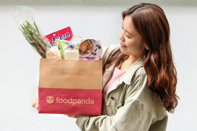 （foodpanda 祭生鲜杂货三周年限定优惠，每周三指定品牌再享折扣。图／foodpanda提供)