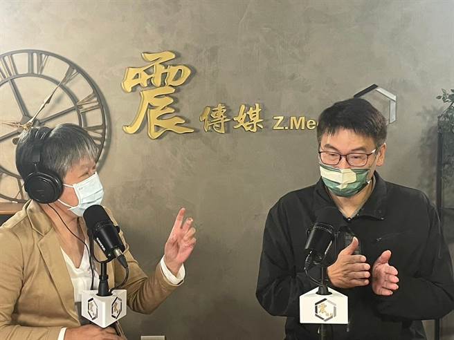 民進黨台北市議員梁文傑今日中午於《震傳媒》接受資深媒體人黃光芹網路節目《新聞不芹菜》專訪。（震傳媒提供）