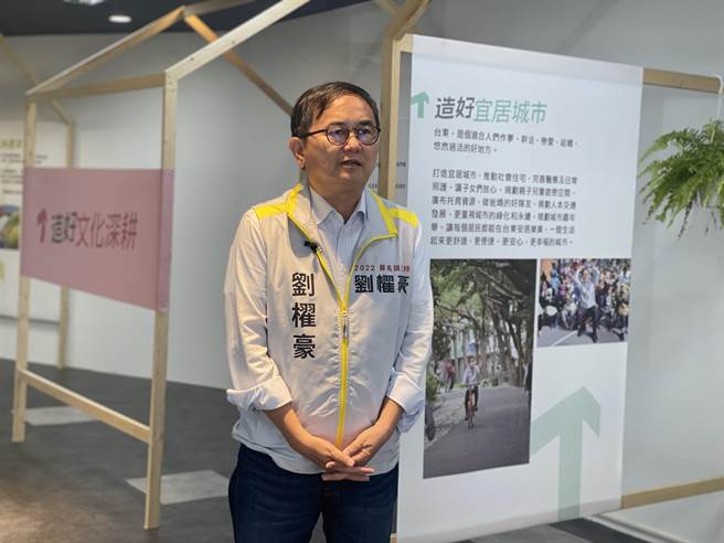 刘棹豪督促工程会 全国桥梁检测及耐震补强 提升桥梁用路安全。（蔡旻妤摄）