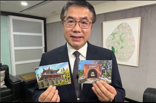 「臺南国际音乐节」首场《亿载京城》音乐会格外有氛围，黄伟哲透过顏振发手绘的「亿载金城」古蹟明信片，送出不少张亲笔信，让民眾收到又惊又喜。(翻摄自黄伟哲IG)