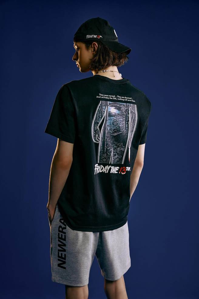 New Era将Horror Movies悚然氛围与品牌时髦设计融合。《十三号星期五》短T，1680元。（New Era提供）