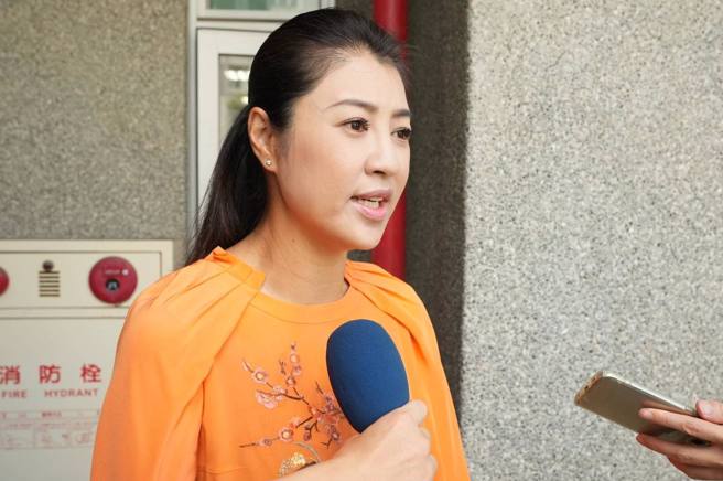 许淑华硕士论文被逢甲大学认定未达重大违反学术伦理情节与撤销学位程度。（图／取自许淑华脸书）