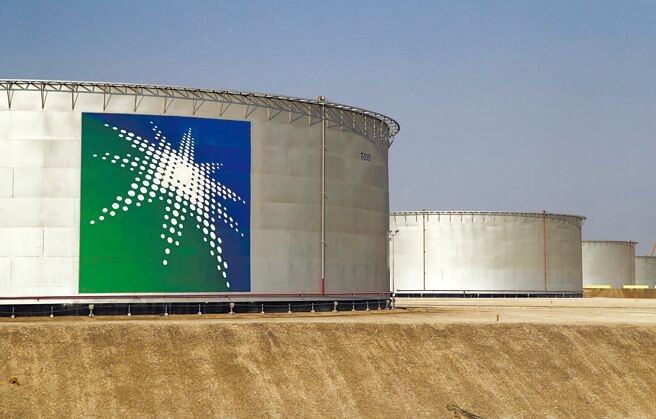 Saudi Aramco在6日已宣布，11月沙国供应亚洲的原油官方售价大致维持在10月价位。图／路透
