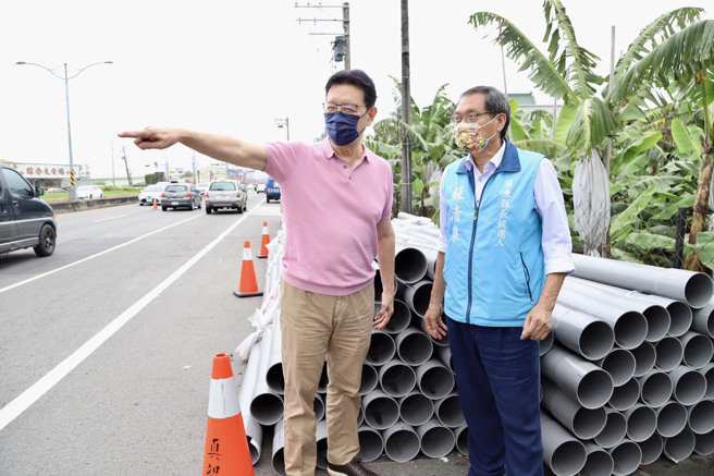 中广董事长赵少康（左）。（图／翻摄自赵少康脸书）