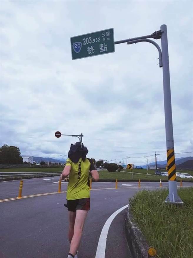 新住民吉雷米于今年5月跑完南横公路。（吉雷米提供／林瑞益高雄传真）