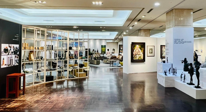 艺术展区可看到李国钦、刘其伟等多位大师的作品展出。（主办单位提供）