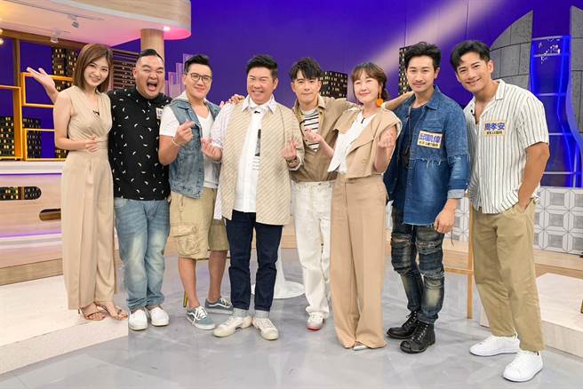 静香（左起）、林道远、孙国豪、曾国城、JR、巴钰、邱凯伟、周孝安。（卫视中文台提供）