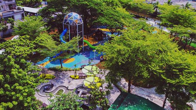 东港大鲔鱼航海共融公园自7月启用后，不仅成了孩子们的天堂，还连续2个月获得4项国际大奖肯定。（屏县府提供／谢佳潾屏东传真）