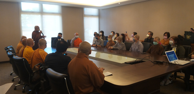 安贝卡博士纪念公立学校法行校长致感谢。(照片/玄奘大学提供)