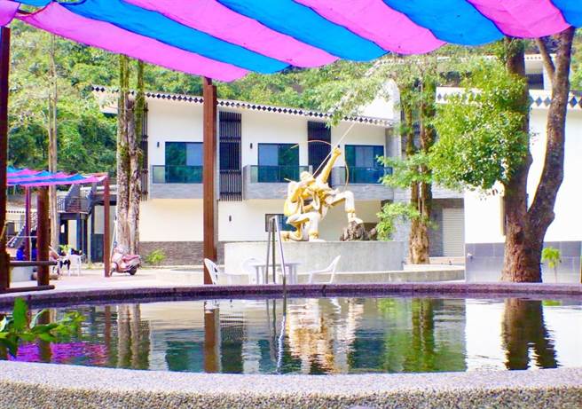 高雄茂林區情人谷溫泉，耗時近7年時間，已於日前興建完成，將於10月21日起開放溫泉試體驗，可望帶動地方繁榮，族人並高度期待未來溫泉為部落帶來全新觀光商機。(高雄市原民會提供／林雅惠傳真)