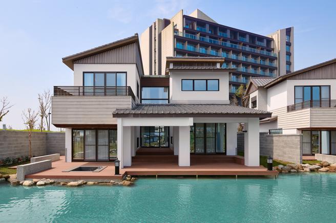 隐蔽度高又宽敞的Villa独栋设计，旅展祭出多人入住1万8500元起的超值价。（绿舞国际观光饭店提供）