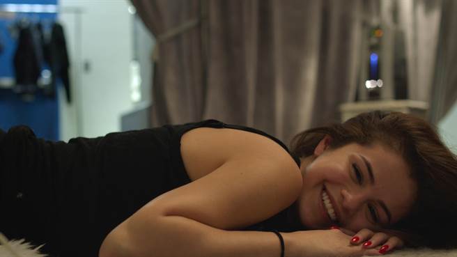 电影第一手、最直接的私密纪录席琳娜戈梅兹这6年的心路歷程。（Apple TV＋提供）