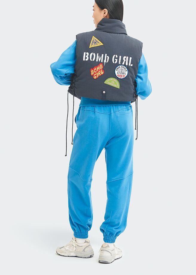 SJYP短版布章背心，2万1980元。（THE SPAACE提供）