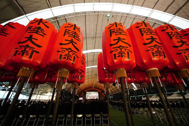 法鼓山也宣布今年的大悲心水陆法会也将恢復受理海、内外民眾参与实体法会。（法鼓山提供／林良齐台北传真）