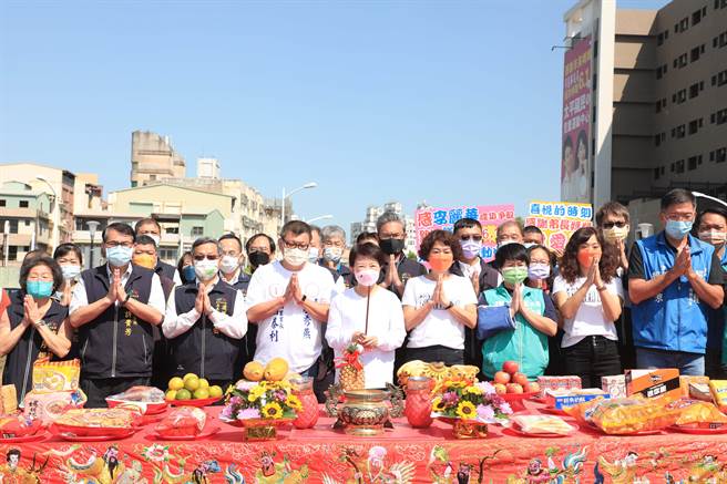 台中市政府规划在「坪林森林公园」内兴建「太平国民暨儿童运动中心」13日盛大开工，并预计113年底前完工启用。（冯惠宜摄）