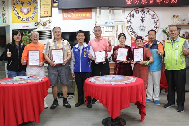 竹围社区发展协会今举办《竹围仔册》新书发表会。（蔡明亘摄）