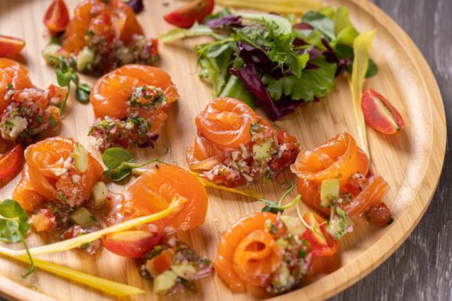 （加拿大的腌鲑鱼美食。图／天悦饭店提供）