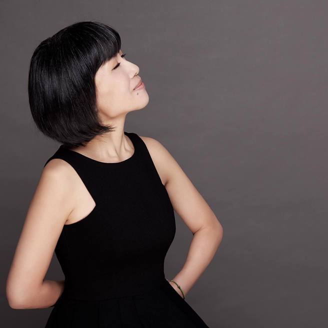 一位钢琴家能够从容驾驭兼备拉赫与斯克深度与厚度，面对技巧与诠释双双极富于挑战性的演出，如顏华容者实不多见。（图／取自顏华容脸书）