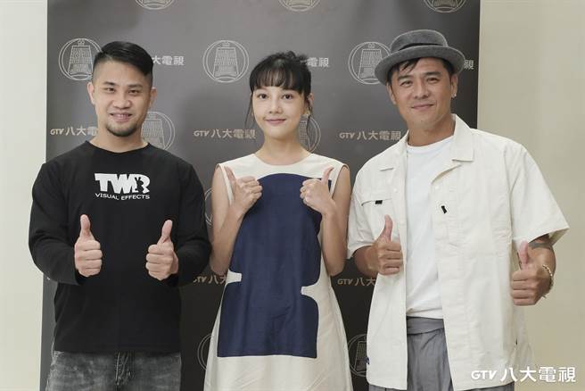 梁晨兴（左起）、 林思廷、窦智孔今天出席金钟入围分享会。（八大提供）