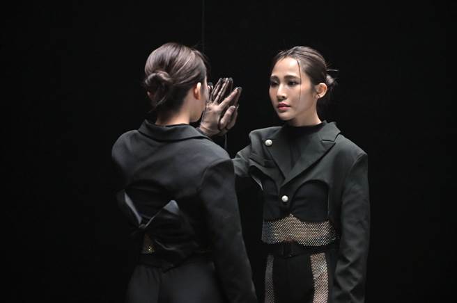 梁文音近来推出新歌〈你是说谎的人〉，日前拍摄MV大秀性感好身材。（环球音乐提供）