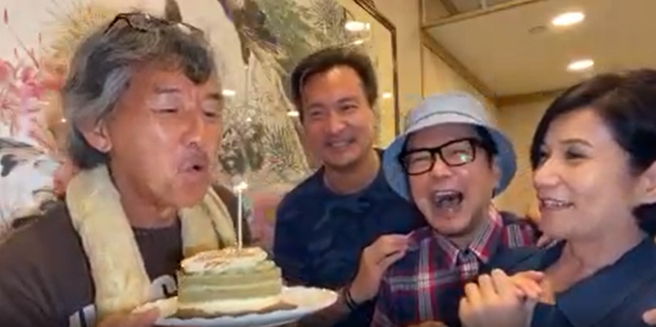 韦绮姗、贾思乐、黄子雄为林子祥唱生日歌。（图／IG@ritamcarpio）