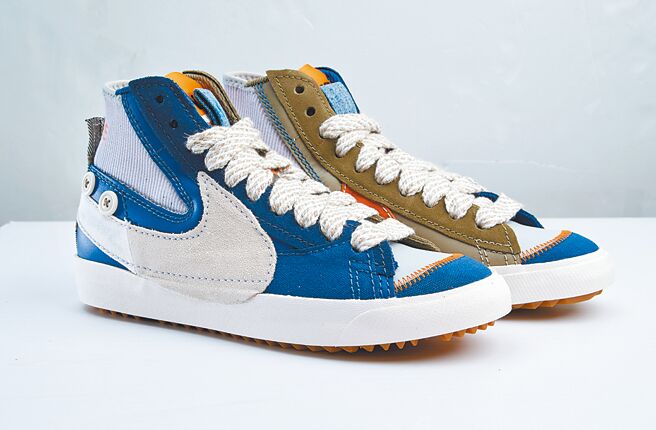 比漾廣場NIKE BLAZER MID 77 JUMBO多色拼接男款，原價4500元、特價3990元，限量10雙。（比漾廣場提供）