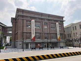 舊台南市議會整修變身圖書館 引爆藍綠市長參選人陣營互批