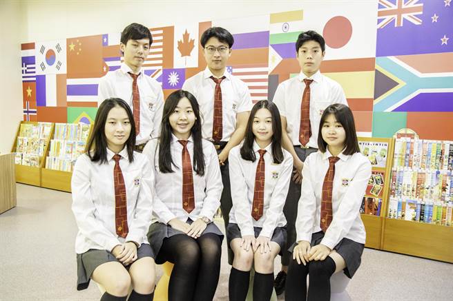 康桥两校区共获2金11佳作，为歷年来参赛最佳成绩。（康桥提供／李奇叡新北传真）