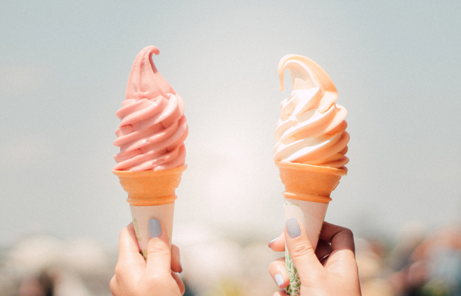 古娃娃前阵子宣布与全家的「Fami!ce霜淇淋」联名合作。（示意图／shutterstock）