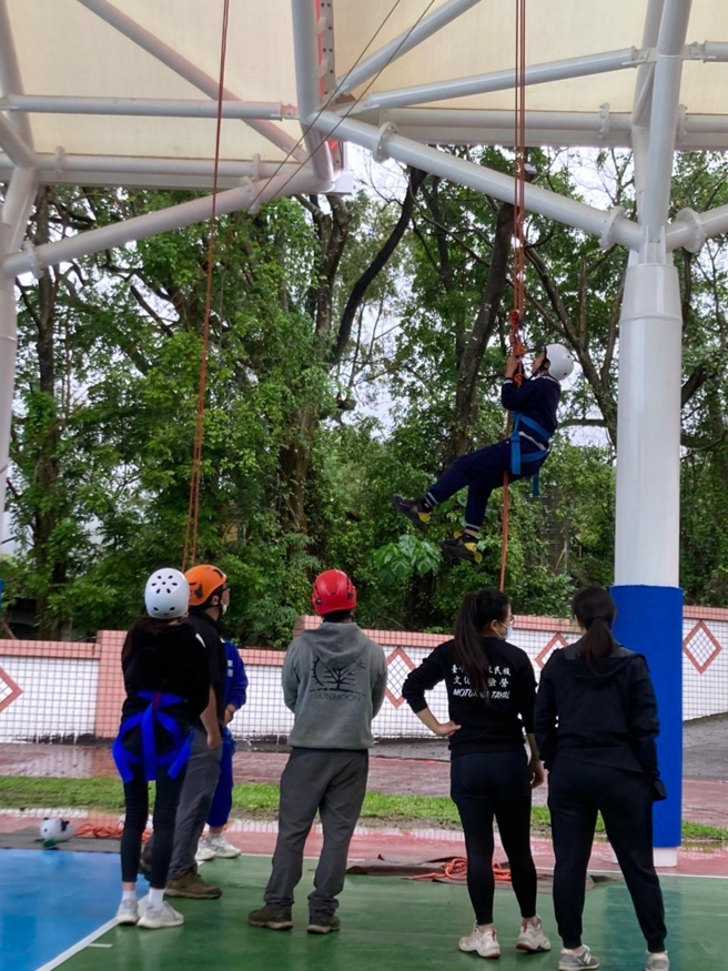 台中市辅导中辍生绩效晋升六都第二，图为学生辅导谘商中心提供的活动。(图/台中市教育局提供)