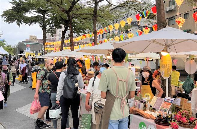 原创新美学LiMA原游会14日至16日在台北心中山线型公园登场。（蔡旻妤摄）