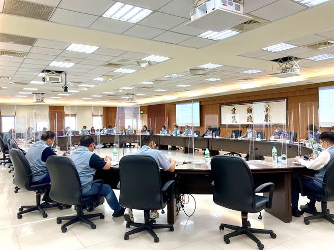 苗栗县政府2022年廉能会报，14日由副县长邓桂菊主持。（苗栗县政府提供／谢明俊苗栗传真）