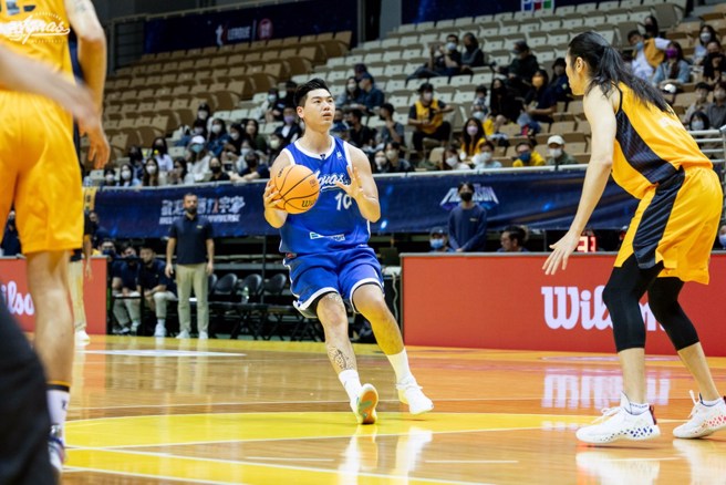 胡珑贸今天先发打了37分钟。(高雄海神提供)