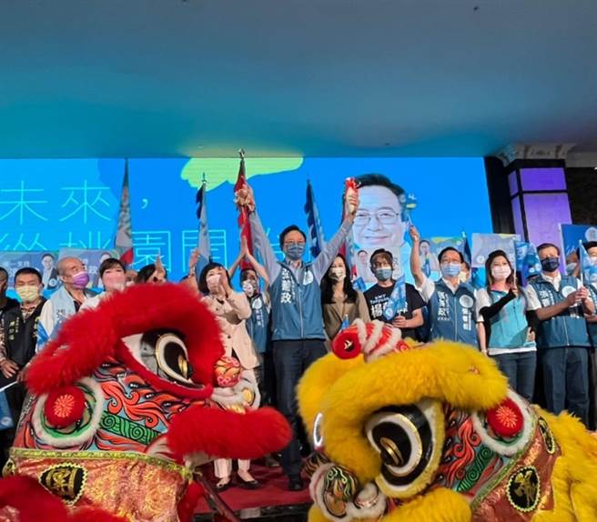 中选会今天公布全台县市长和议员候选人财产申报资料，国民党桃园市长候选人张善政名下财产曝光，夫妻存款、股票各有2千多万。（陈梦茹摄）