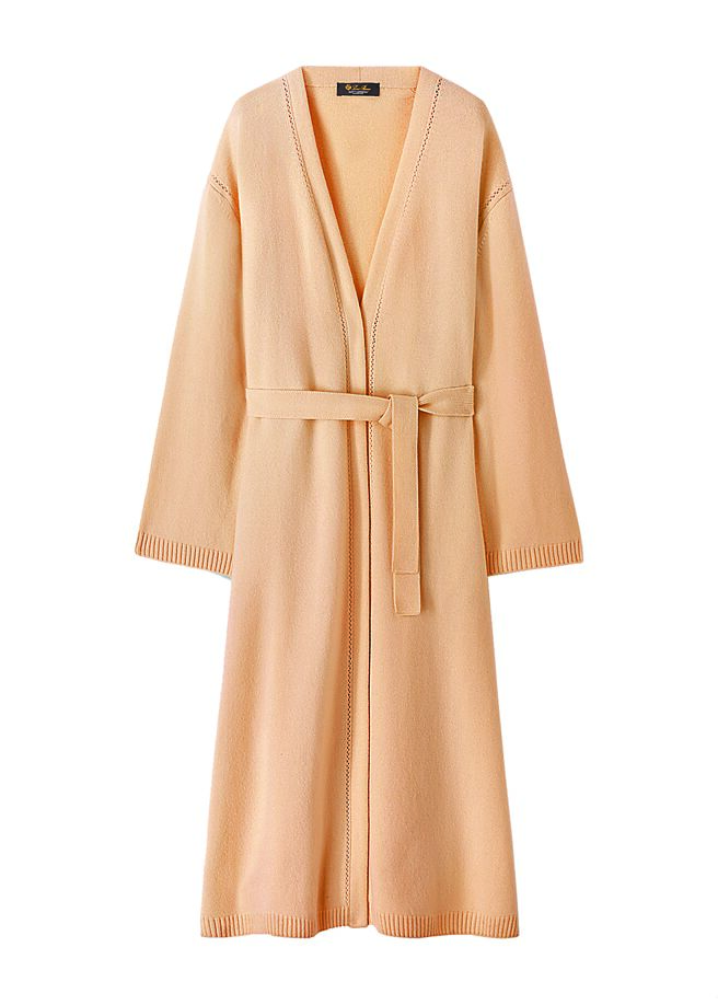 Loro Piana針織綁帶開襟長版大衣，10萬5100元。（Loro Piana提供）