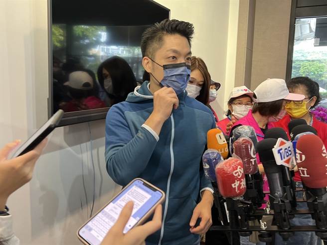 國民黨台北市長候選人蔣萬安今也將南下到台中與盧秀燕合體。（游念育攝）